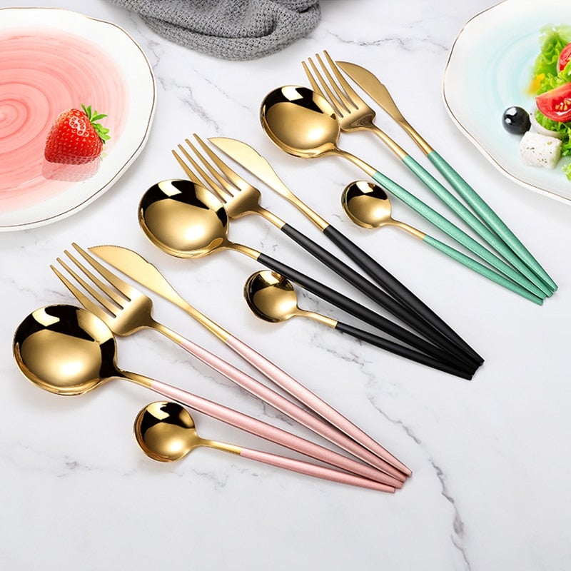 4pcs-two-tone-cutlery-set-691244