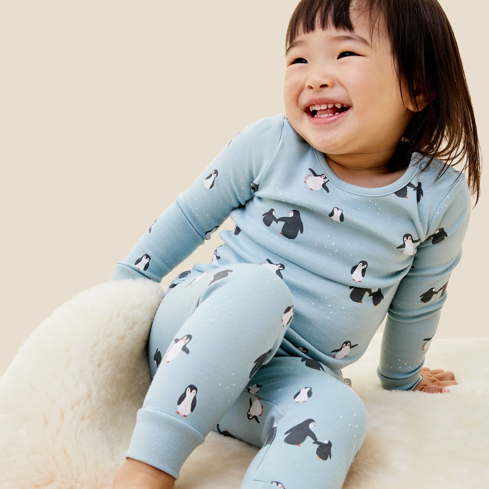 PENGUIN-PRINT-PYJAMAS_4972