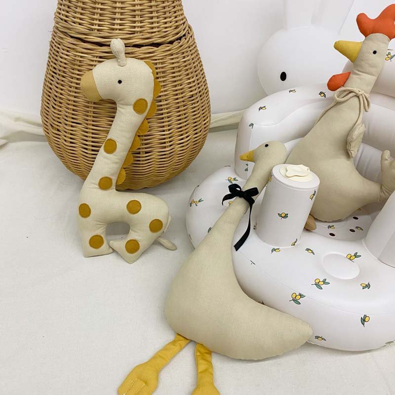 animal-friend-plushiechildrensliving-simply-house-153917