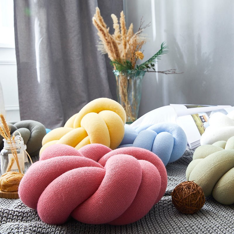 loose-knot-cushionscushionsliving-simply-house-561978