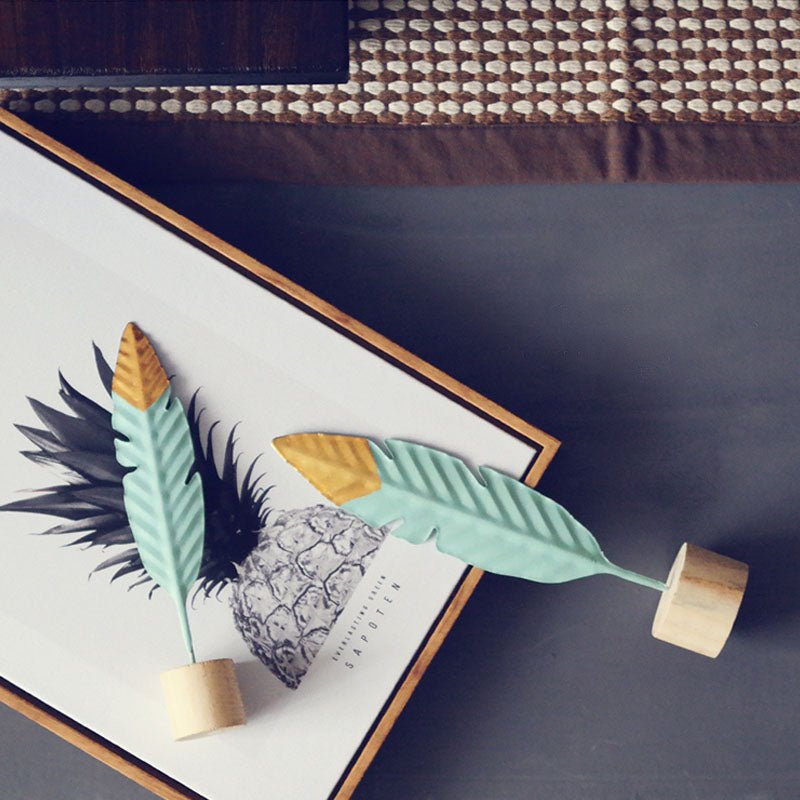 metal-feather-ornamentornamentalliving-simply-house-337707