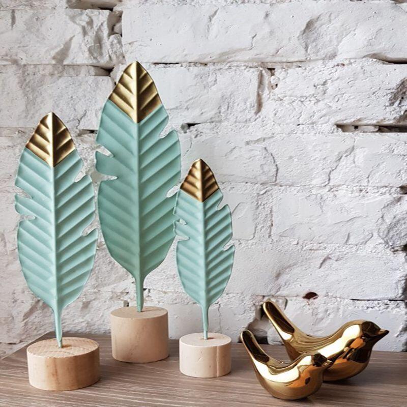 metal-feather-ornamentornamentalliving-simply-house-467642