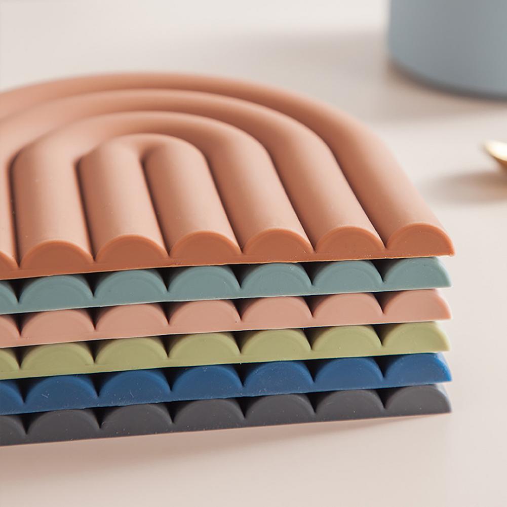 pastel-silicone-pan-trivettrivetsliving-simply-house-462448